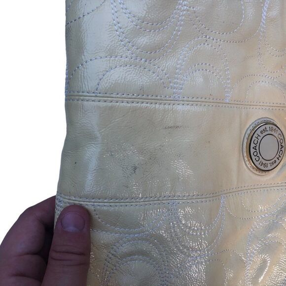 Vintage Coach Leather Shoulder Bag Purse With Dust Bag - Picture 4 of 15